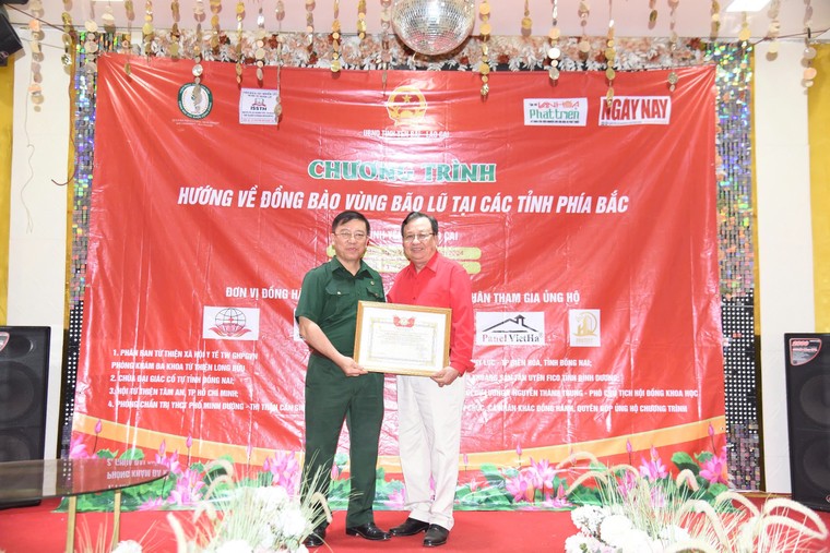 Những chuyến xe thiện nguyện vẫn tiếp tục hướng về Tây Bắc ảnh 10