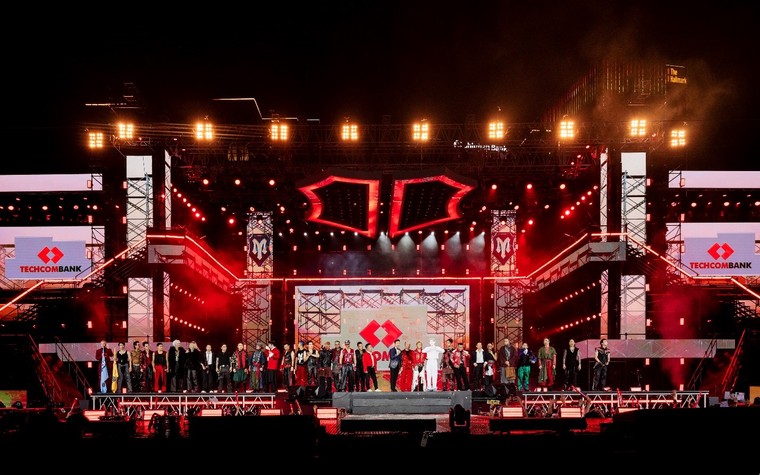 Khi âm nhạc truyền thống giao thoa hiện đại: Techcombank góp phần đưa concert Việt vươn tầm thế giới ảnh 1