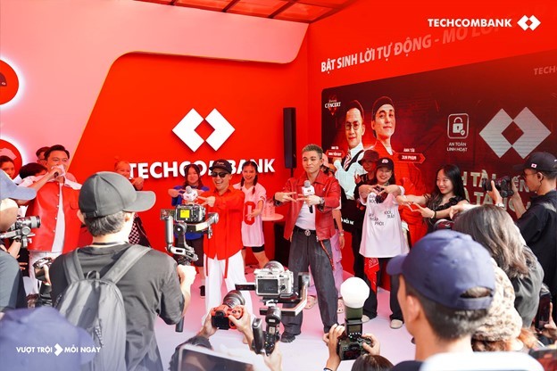 Khi âm nhạc truyền thống giao thoa hiện đại: Techcombank góp phần đưa concert Việt vươn tầm thế giới ảnh 5