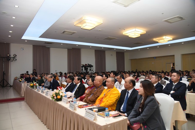 “Xuân ấm áp, Tết sẻ chia”: 8 năm sát cánh bên người nghèo ảnh 3