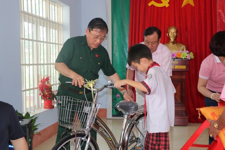 Mang Xuân ấm đến người nghèo Bình Phước trước thềm năm mới Ất Tỵ ảnh 8