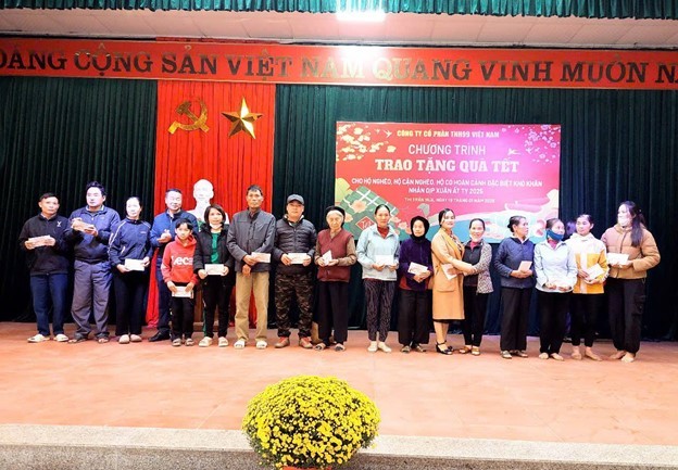 Công ty Cổ phần TNH99 Việt Nam - Trao gửi những món quà Tết ấm áp ảnh 1