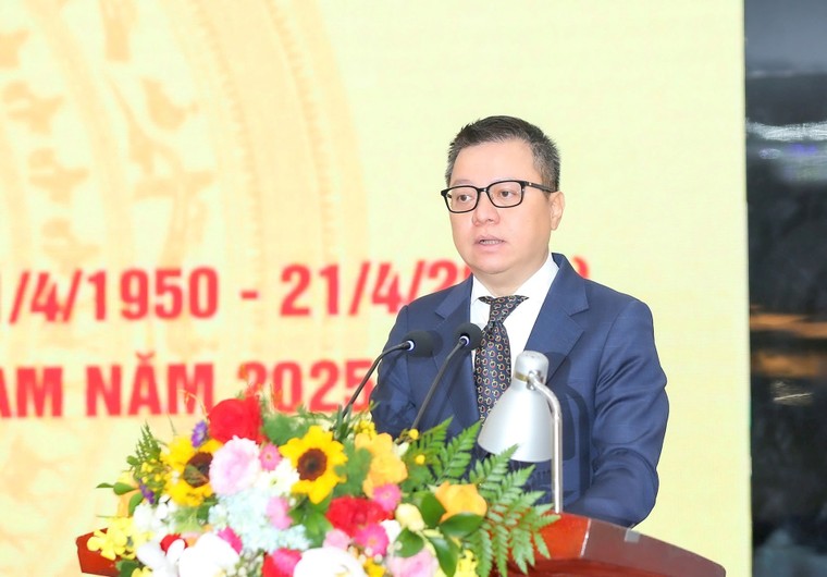 Tôn vinh truyền thống vẻ vang của Hội Nhà báo Việt Nam trong 75 năm xây dựng và phát triển ảnh 1