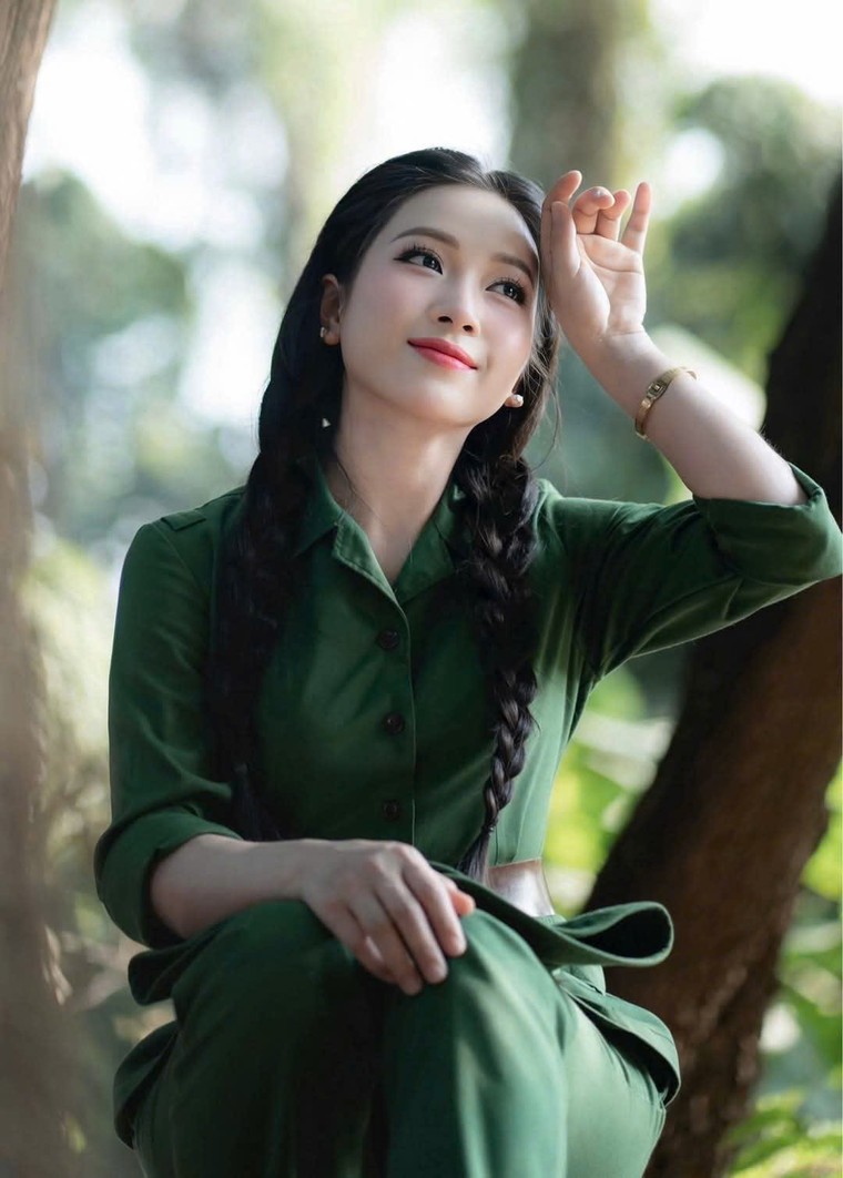 Nữ quân nhân “gây thương nhớ" với loạt ảnh mặc quân phục ảnh 6