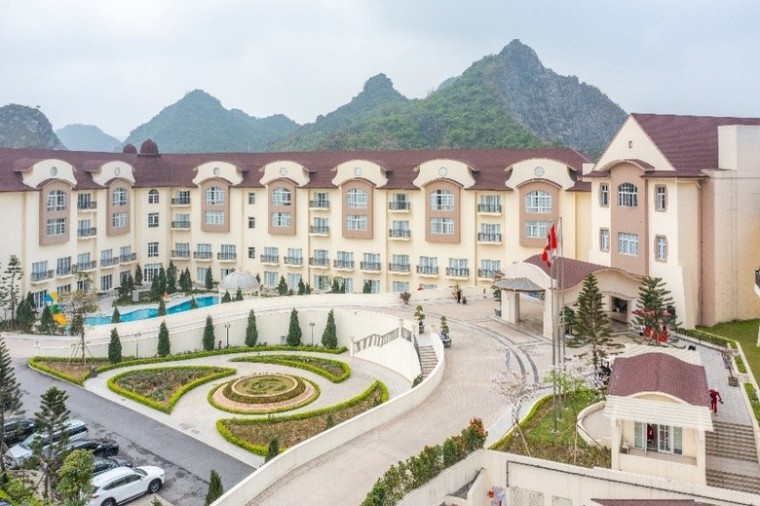 Nghỉ lễ 30/4 và cao điểm Hè 2025: Trải nghiệm “sang-xịn-mịn” chỉ cách Hà Nội một giờ lái xe ảnh 1