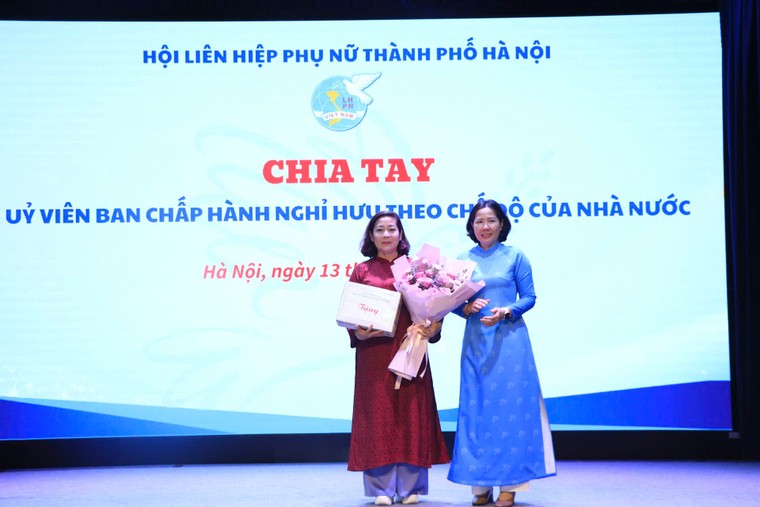 Khai mạc hội nghị Ban chấp hành Hội Liên hiệp Phụ nữ thành phố Hà Nội kỳ họp thứ 11 ảnh 2