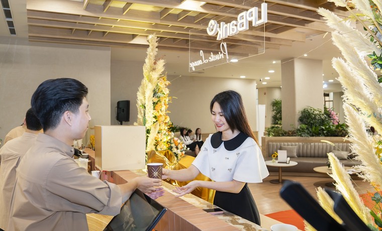 LPBank Private Lounge - Chuẩn mực trải nghiệm mới dành cho Khách hàng cá nhân ưu tiên ảnh 2