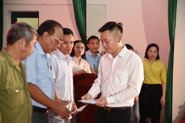 Trao tặng 500 suất quà cho thương, bệnh binh và gia đình chính sách nhân ngày Thương binh - Liệt sĩ ảnh 2