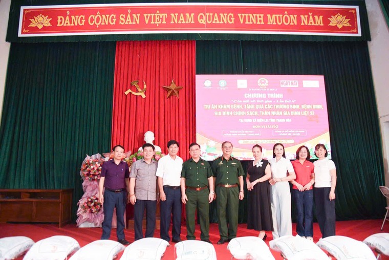 Trao tặng 500 suất quà cho thương, bệnh binh và gia đình chính sách nhân ngày Thương binh - Liệt sĩ ảnh 10