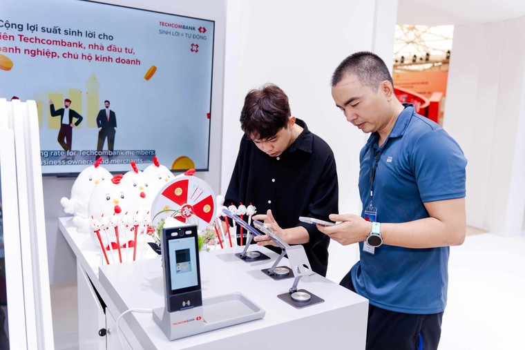 Techcombank và dấu ấn tại trái tim của Thủ đô trong mùa đại lễ ảnh 5