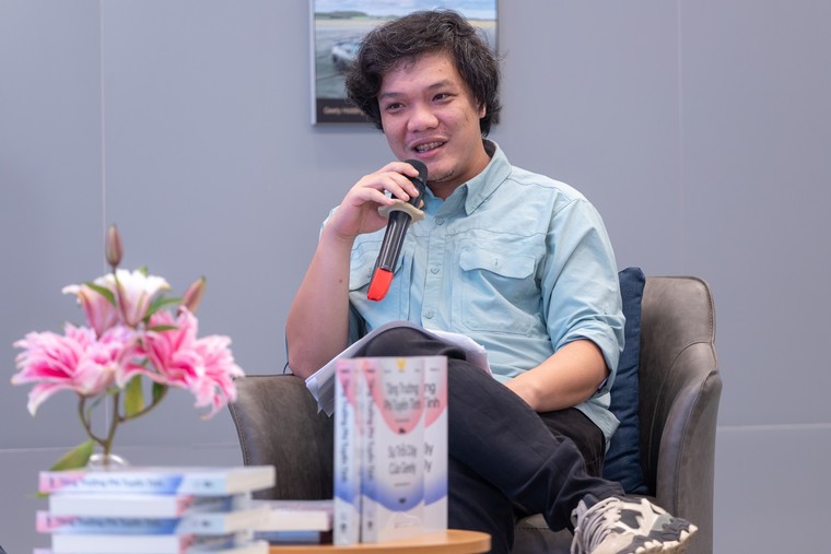 Alpha Books và Tasco Auto ra mắt sách “Tăng trưởng phi tuyến tính – Sự trỗi dậy của Geely” ảnh 2