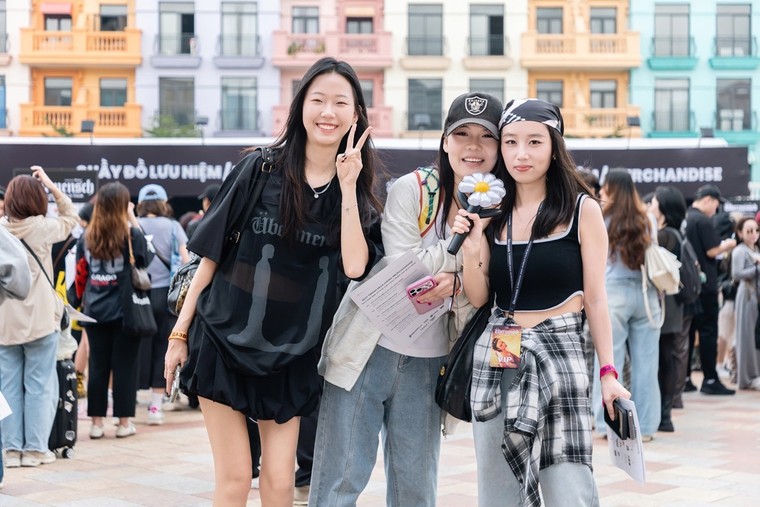 Ocean City "bùng nổ" trước giờ G: Fan Việt và quốc tế cuồng nhiệt đổ về, tạo nên trải nghiệm âm nhạc hiếm có ảnh 3