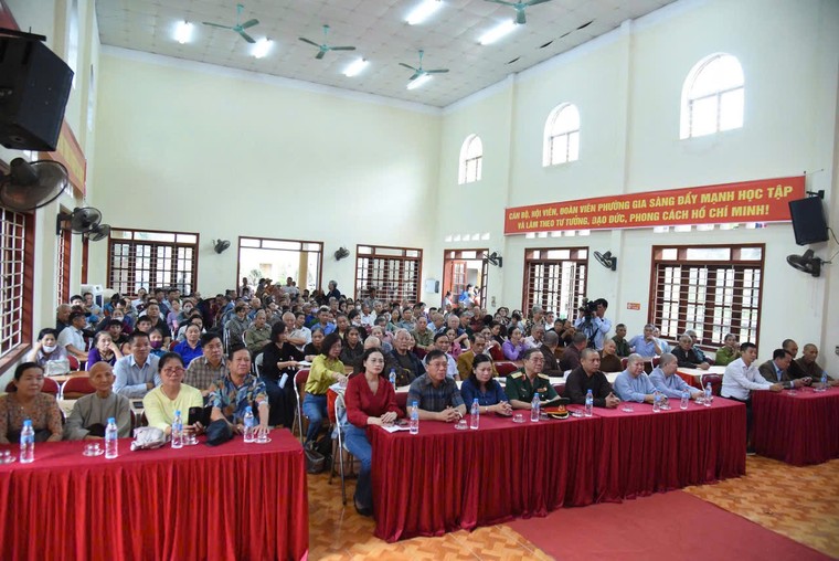 1.000 phần quà đến với người dân Thái Nguyên sau đợt thiên tai “chưa từng có trong tiền lệ” ảnh 1