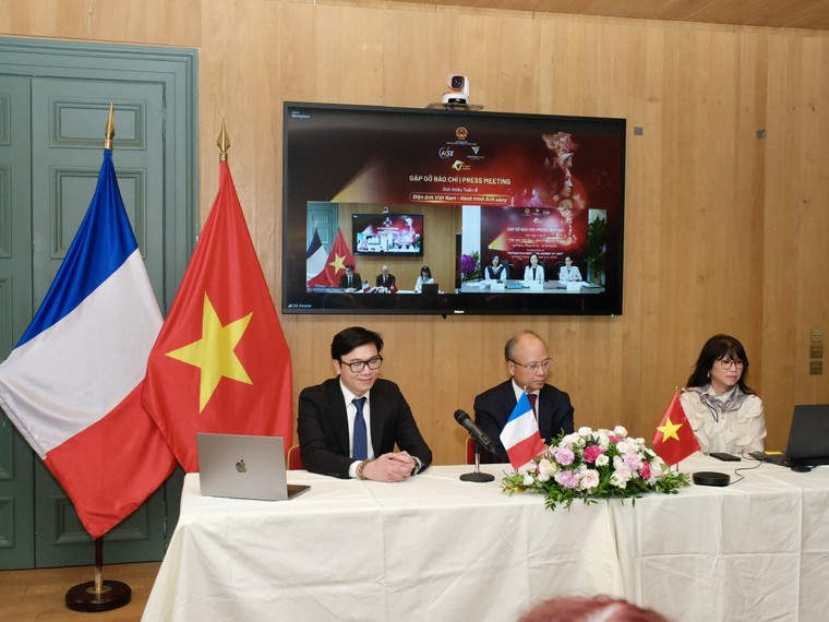 Điện ảnh Việt Nam "thắp sáng" Paris: 17 tác phẩm tiêu biểu ra mắt tại rạp lớn nhất châu Âu ảnh 1