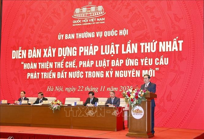 Diễn đàn xây dựng pháp luật lần thứ nhất ảnh 1