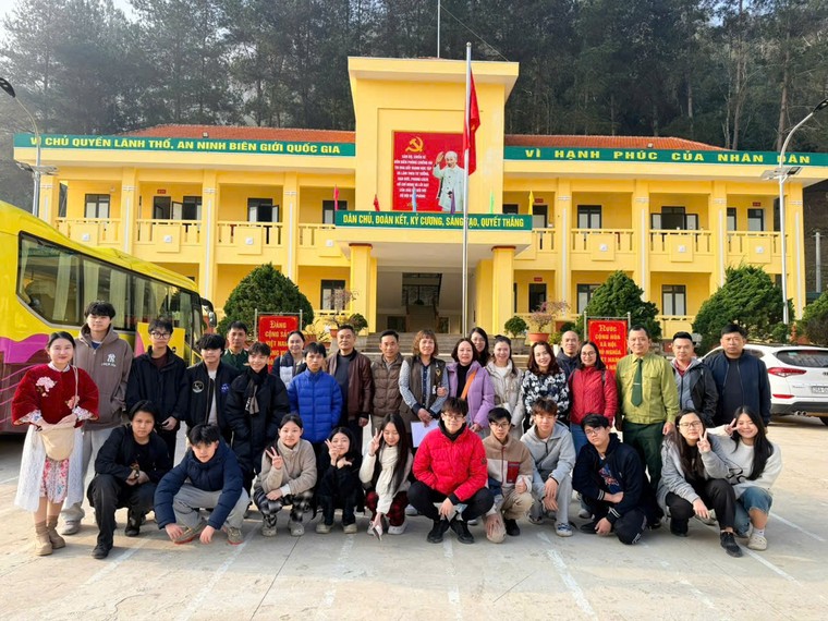 Chương trình thiện nguyện "Tiết học biên cương - Thắm tình biên giới" giàu ý nghĩa tại Chiềng On, Sơn La ảnh 6