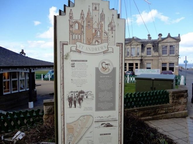 Vẻ đẹp của thị trấn nơi Hoàng tử William và Công nương Kate gặp nhau ảnh 8