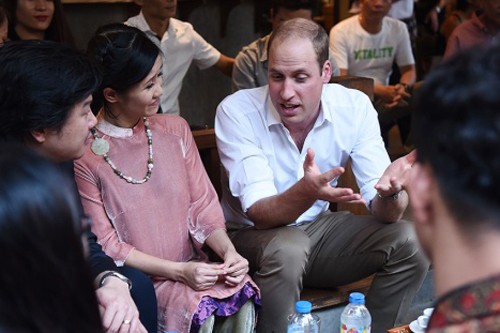 Hồng Nhung, Phan Anh ấn tượng với sự chân tình của Hoàng tử William ảnh 1