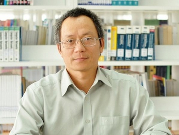 Hiệu trưởng đại học trẻ nhất Việt Nam chính thức rời “ghế nóng” ảnh 1