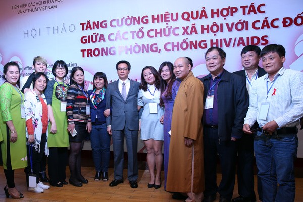 Phòng, chống HIV/AIDS cần sự đồng hành, chia sẻ của cộng đồng ảnh 1