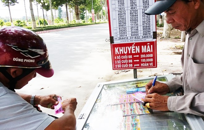  Vé số tự chọn kiểu 'đánh đề' ở miền Tây ảnh 2