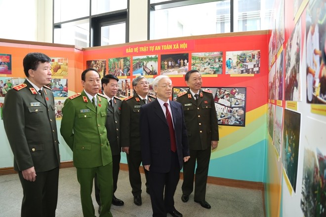 Khai mạc trọng thể Hội nghị Công an toàn quốc lần thứ 72 ảnh 1