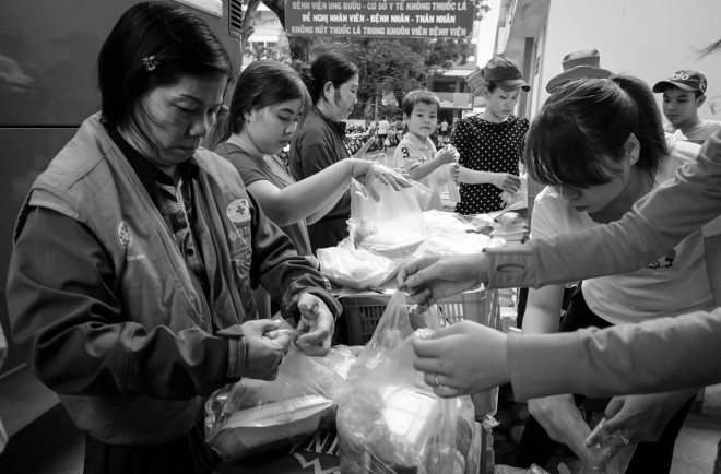  Gần 400 bệnh nhân ung thư rời Sài Gòn về quê ăn Tết ảnh 4