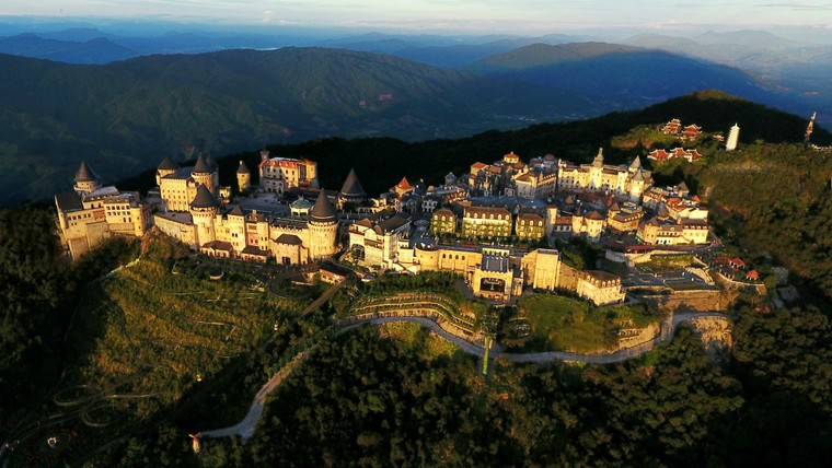 Du lịch Việt 10 năm đổi mới: Những vùng đất được đánh thức ảnh 4