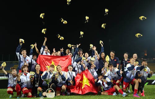 HLV Mai Đức Chung dẫn dắt tuyển Việt Nam ảnh 1