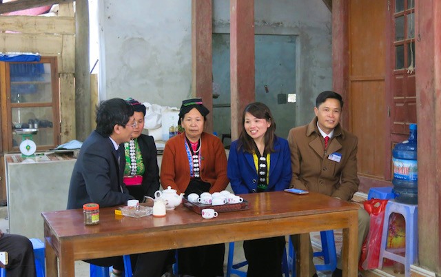 Mang tết sớm tới thầy trò vùng cao Hòa Bình ảnh 4