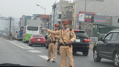  Ùn ứ cửa ngõ, đường trên cao vào Hà Nội ảnh 3