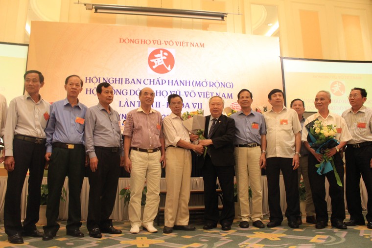 Ông Vũ Mão được bầu làm Chủ tịch Hội đồng Dòng họ Vũ Võ Việt Nam ảnh 4