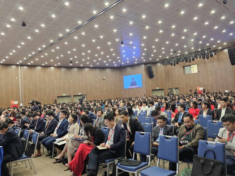 Thủ tướng dự Hội nghị tổng kết năm 2023, triển khai nhiệm vụ năm 2024 của Bộ KH&ĐT ảnh 4