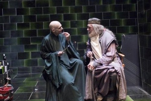 Hậu trường hài hước của các phim Mỹ đình đám ảnh 8