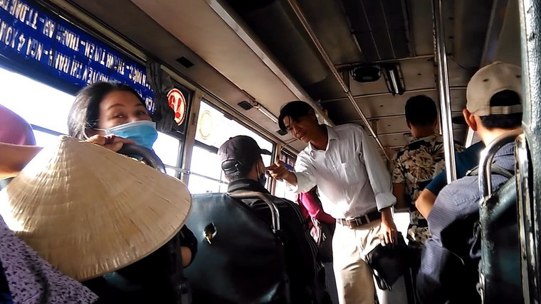 Cận cảnh trò lừa đảo của nhóm giang hồ dọc quốc lộ ảnh 10