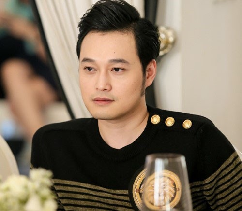 Khoảng lặng trong quan hệ với cha mẹ ở showbiz Việt ảnh 2