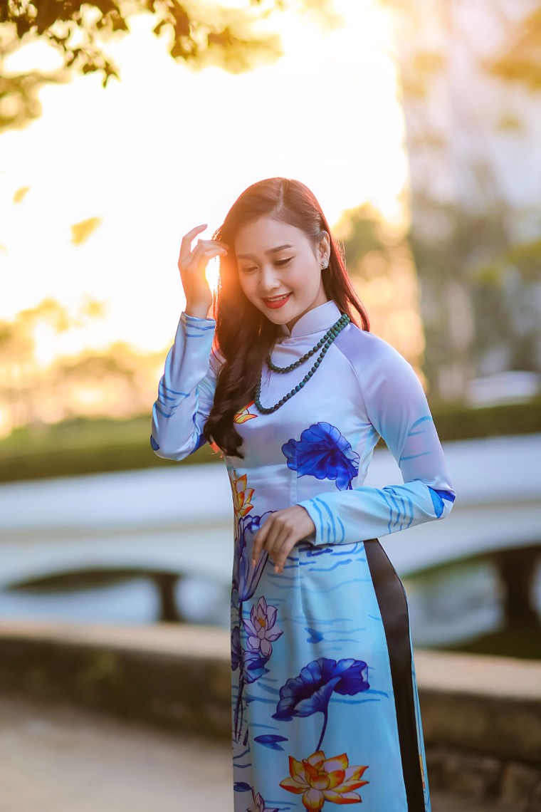 NSƯT Đàm Hàn Giang và ca sỹ Hà Thúy Anh gây sốt với bộ ảnh xuân ảnh 7