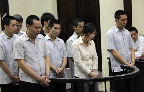 Lọ thuốc hạ độc con chồng trong 30 giây của bà mẹ kế nhẫn tâm ảnh 1