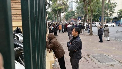 Hà Văn Thắm xuất hiện trước vành móng ngựa ảnh 5