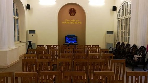 Hà Văn Thắm xuất hiện trước vành móng ngựa ảnh 3