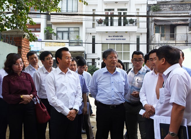 Bí thư Đà Nẵng: Đừng để người dân vào bệnh viện, bệnh lại nặng hơn ảnh 1