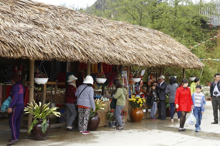 Sun World Fansipan Legend: Đỗ quyên Hoàng Liên đã vào mùa ảnh 9