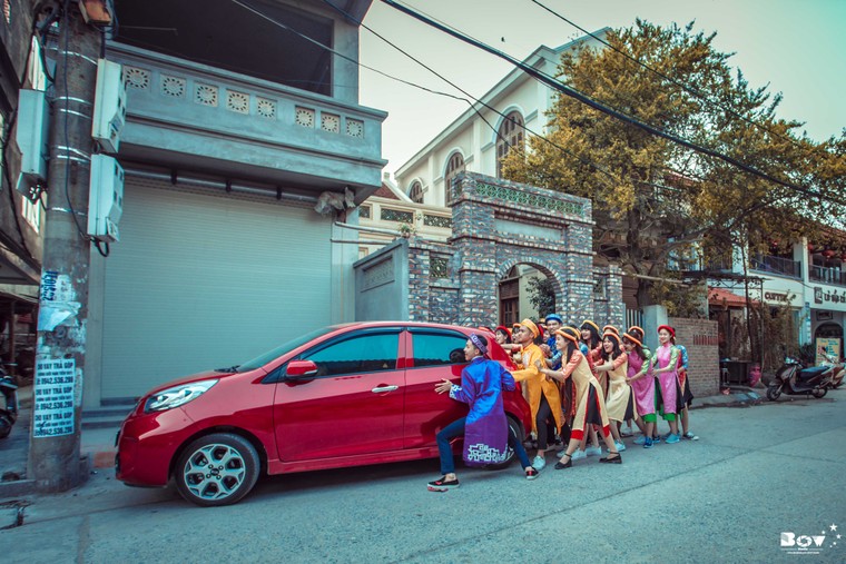 Bộ ảnh kỷ yếu thể hiện tình yêu quê hương đất nước ảnh 5