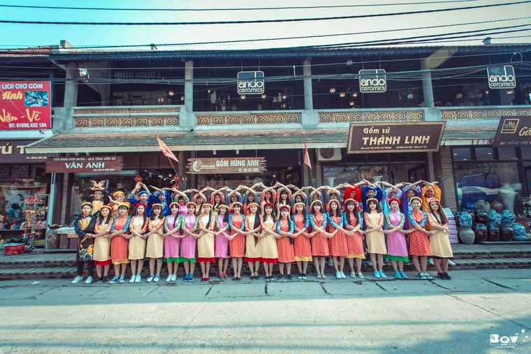 Bộ ảnh kỷ yếu thể hiện tình yêu quê hương đất nước ảnh 3