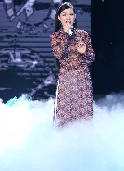 Học trò Đàm Vĩnh Hưng gây tranh cãi vì đoạt quán quân ảnh 1