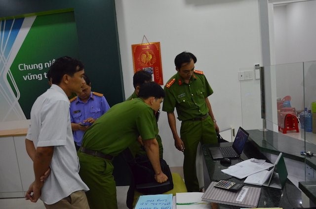 Hành trình truy bắt kỹ sư dùng súng cướp ngân hàng chấn động miền Tây ảnh 1