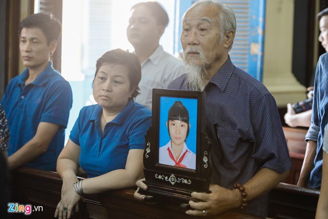 Nam sinh giết bạn bỏ thùng xốp ở chung cư Hà Đô lĩnh 12 năm tù ảnh 1