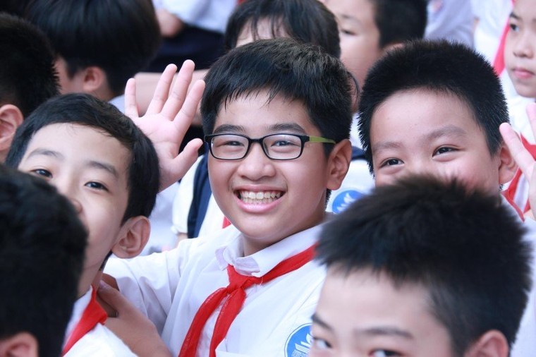 Chủ tịch nước Trần Đại Quang dự lễ khai giảng ở Trường Trưng Vương ảnh 5