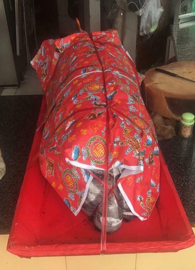 Người dân “cúng lợn” ăn mừng trạm Cai Lậy xả trạm ảnh 4