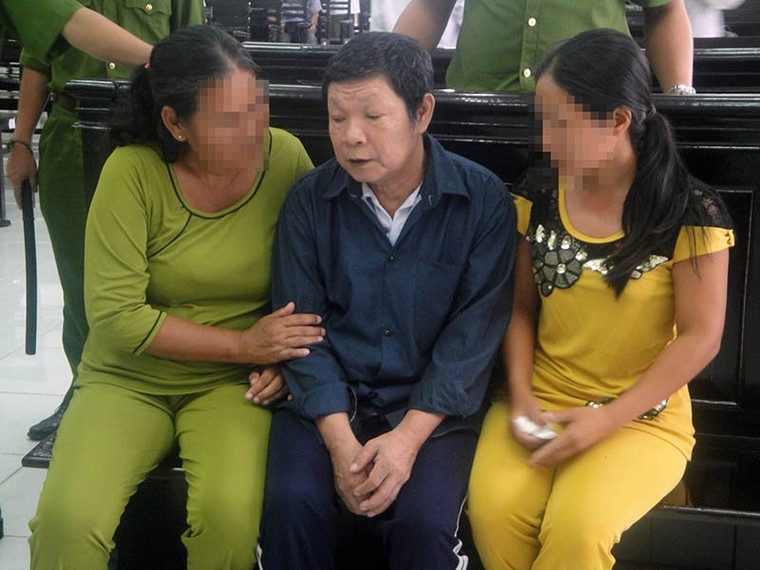 Ông nội và bố đẻ lãnh án chung thân do hiếp dâm bé gái 11 tuổi ảnh 2